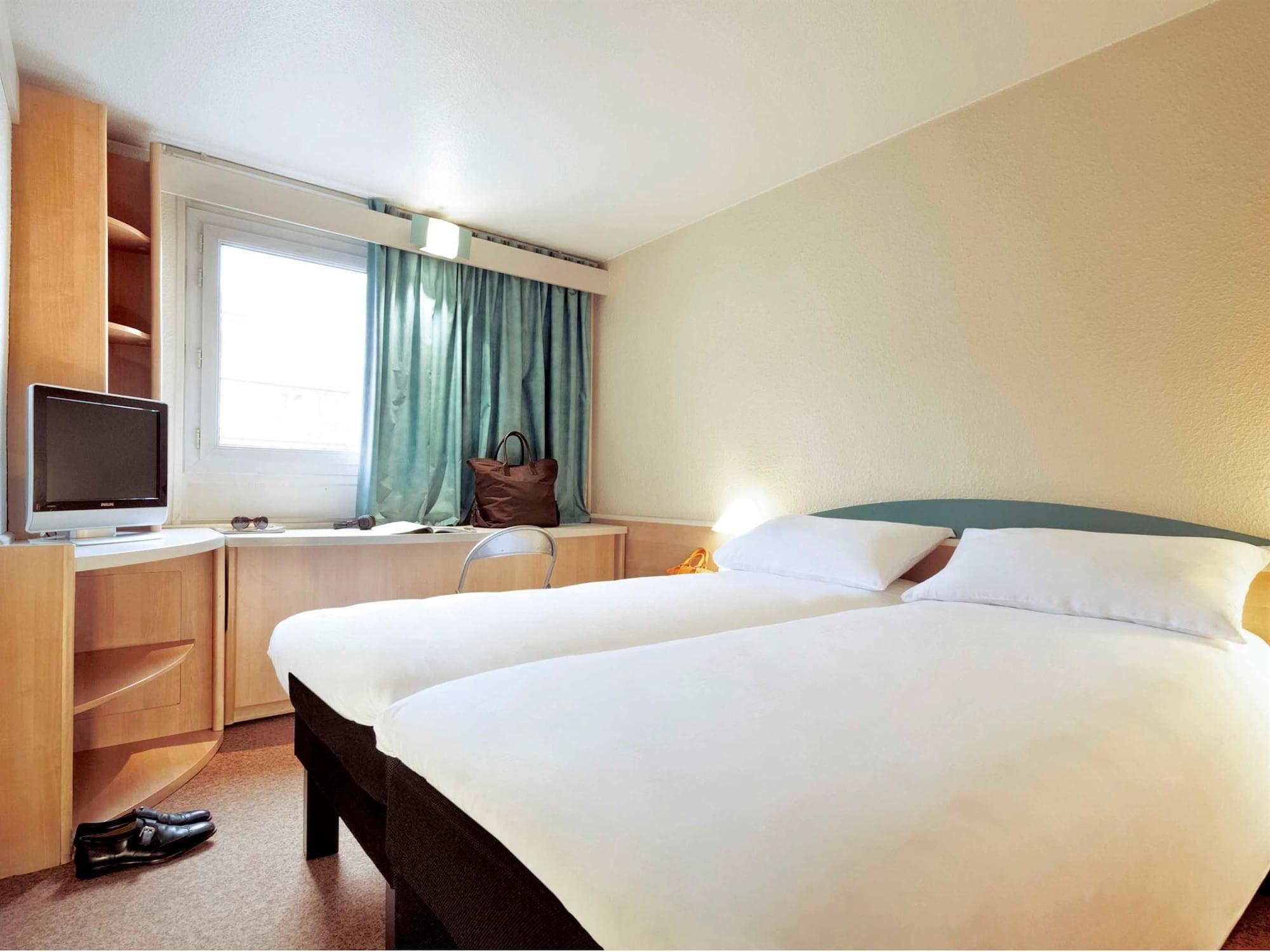 ไอบิส กาแล คาร์ เฟอรี Hotel กาเลส์ ภายนอก รูปภาพ